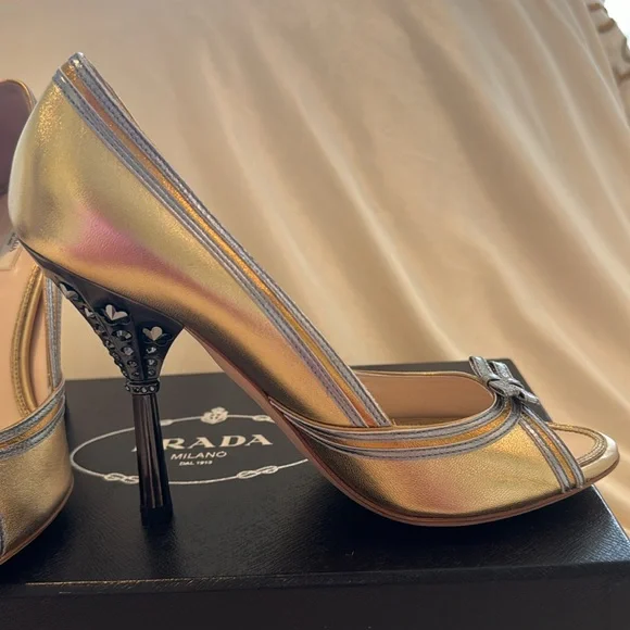 Prada Heels - Picture 4 of 13